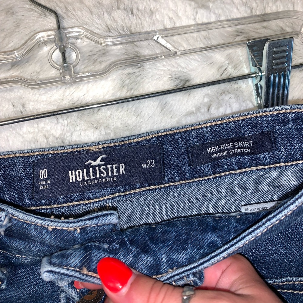 Hollister denim button up skirt (high rise) - Picture 2 of 2